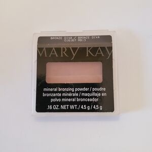 Mary Kay Mineral Bronzing Powder - Bronze Diva